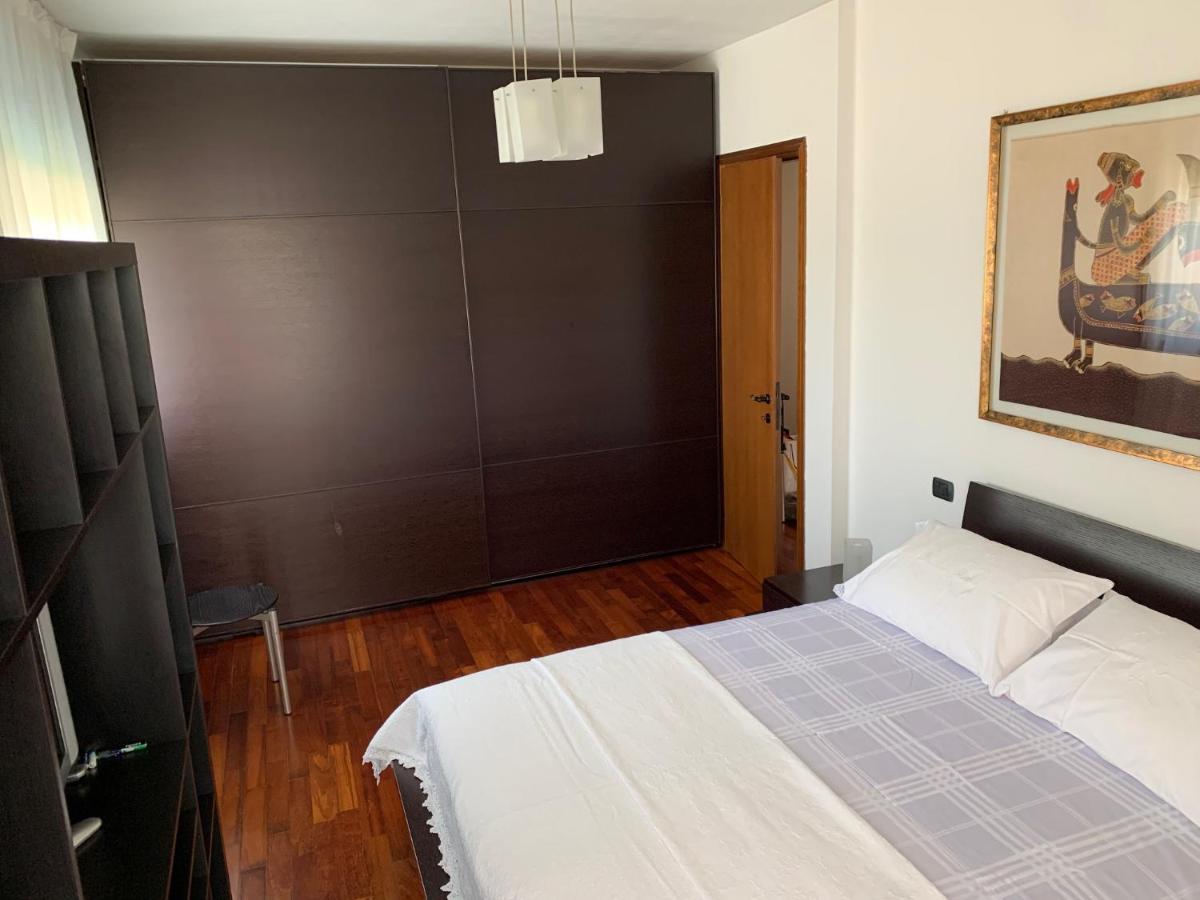 Near Como, Charming Apartment With Fireplace غْرانداتي المظهر الخارجي الصورة