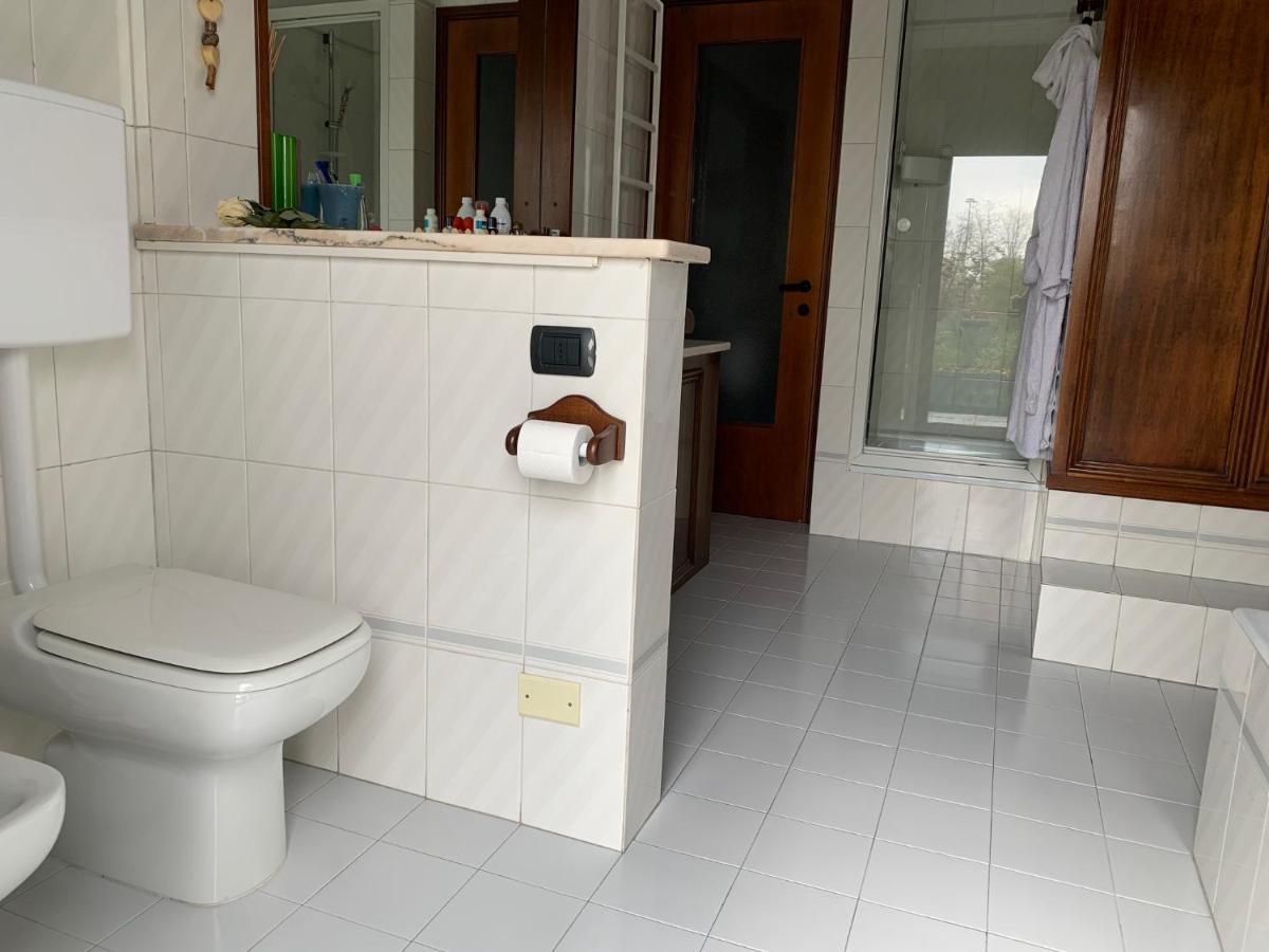 Near Como, Charming Apartment With Fireplace غْرانداتي المظهر الخارجي الصورة