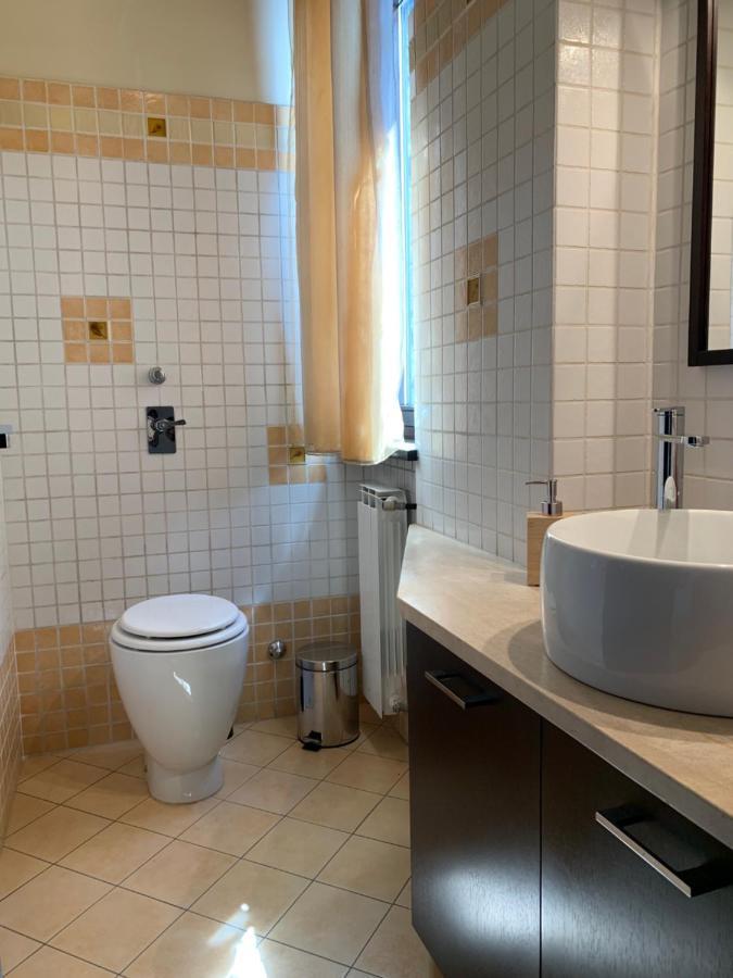 Near Como, Charming Apartment With Fireplace غْرانداتي المظهر الخارجي الصورة
