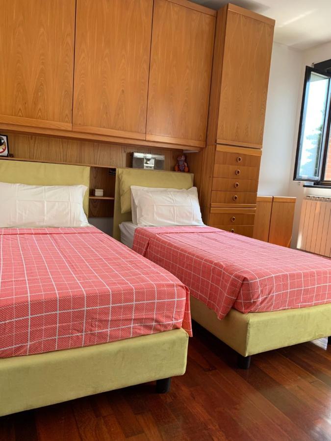 Near Como, Charming Apartment With Fireplace غْرانداتي المظهر الخارجي الصورة